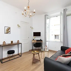 2 Apartment, Near The Sea And Local Market France